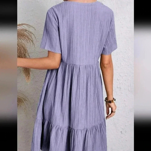 Solid Color V-Neck Short Sleeve Dress With Ruffled Hem For Summer - Picture 2 of 4